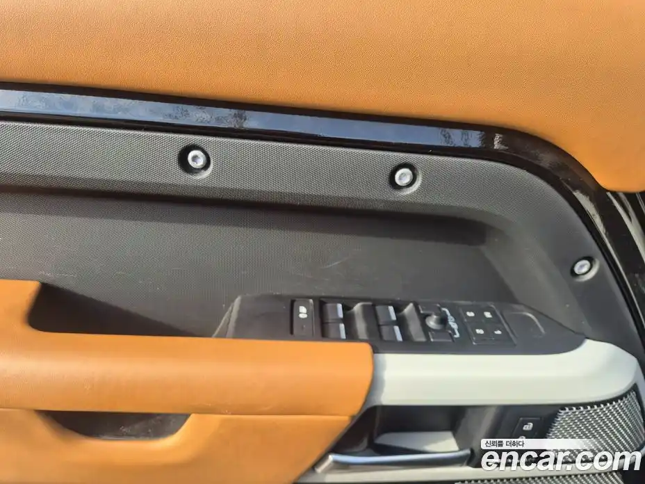 Land Rover Defender 2023 3.0 Автомат в Москве № 231331, фото 10