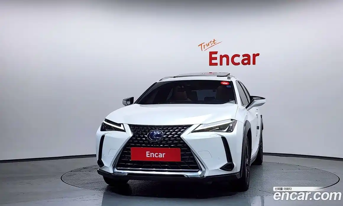 Lexus UX 2019 2.0 Автомат в Москве № 232003, фото 14