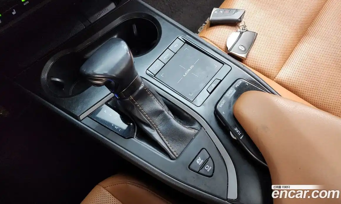 Lexus UX 2019 2.0 Автомат в Москве № 232003, фото 7