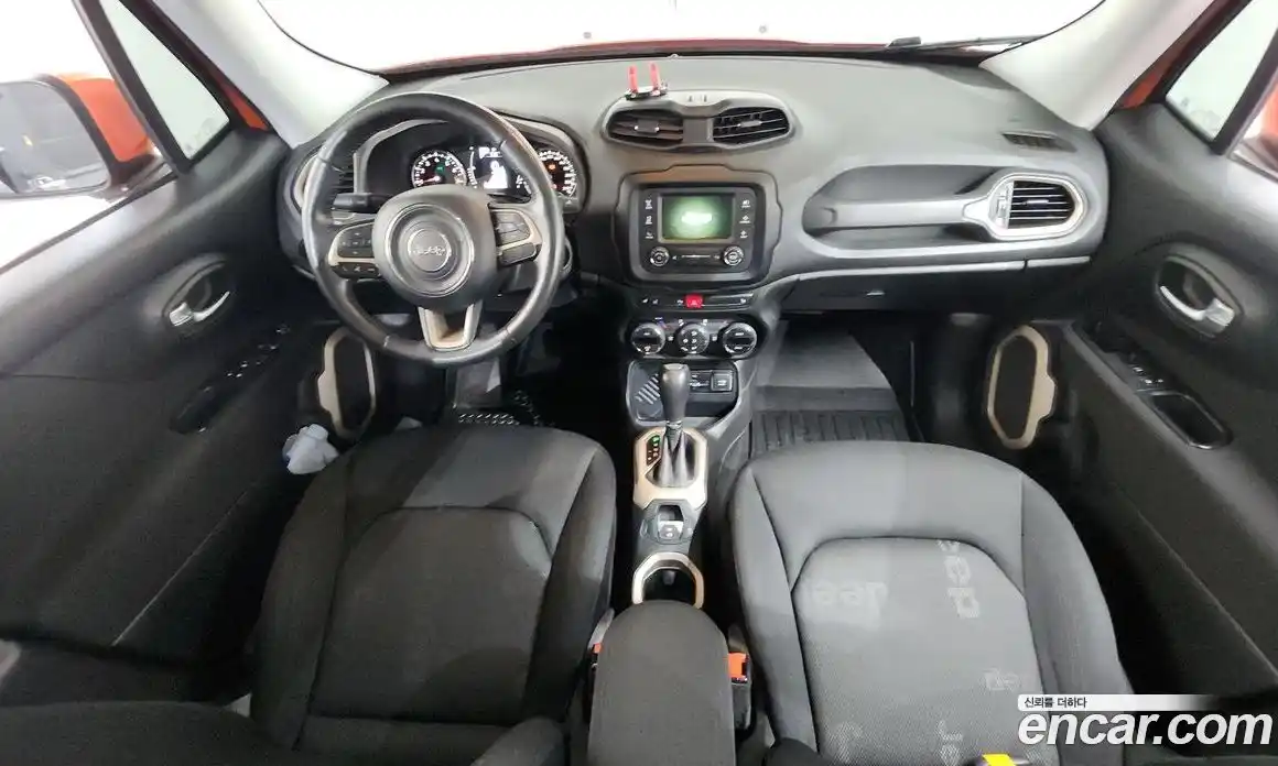 Jeep Renegade 2016 2.4 Автомат в Москве № 232613, фото 14