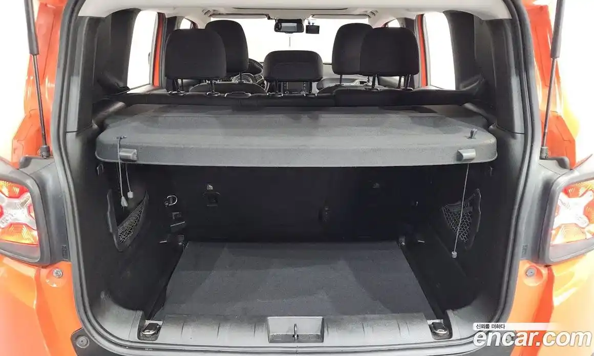 Jeep Renegade 2016 2.4 Автомат в Москве № 232613, фото 18