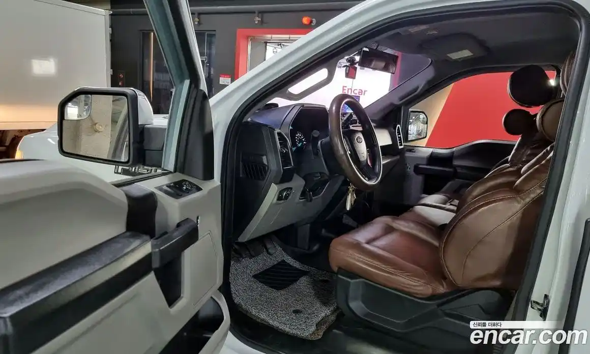 Ford F150 2016 5.0 Автомат в Москве № 233318, фото 15