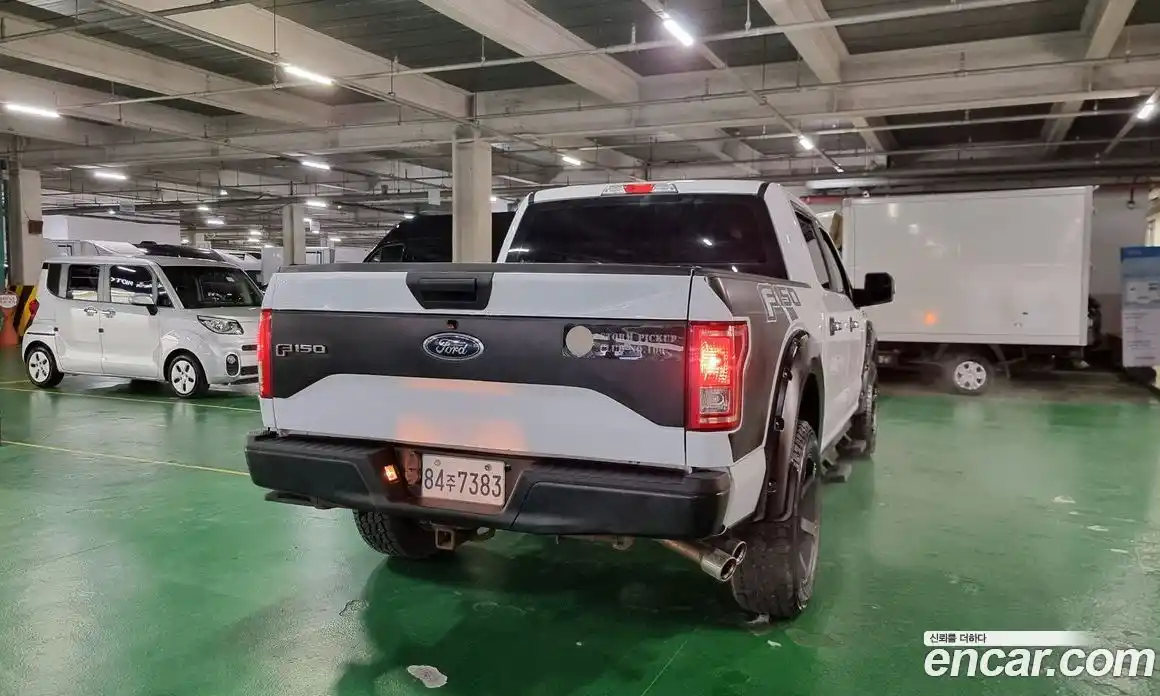 Ford F150 2016 5.0 Автомат в Москве № 233318, фото 4