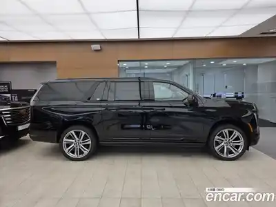 Cadillac Escalade 2025 6.2 Автомат в Москве № 256496, миниатюра 3