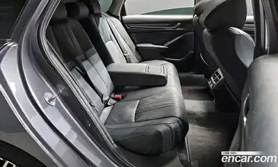 Honda Accord 2021 2.0 Автомат в Москве № 271070, миниатюра 7