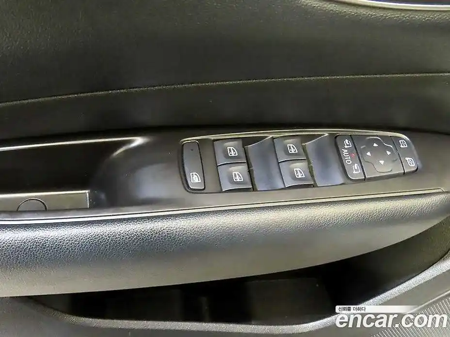 Renault SM6 2017 2.0 Автомат в Москве № 277263, фото 18