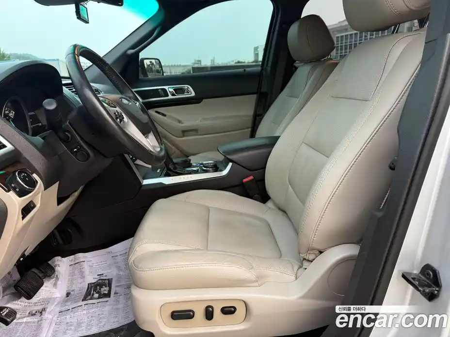 Ford Explorer 2015 3.5 Автомат в Москве № 282148, фото 14