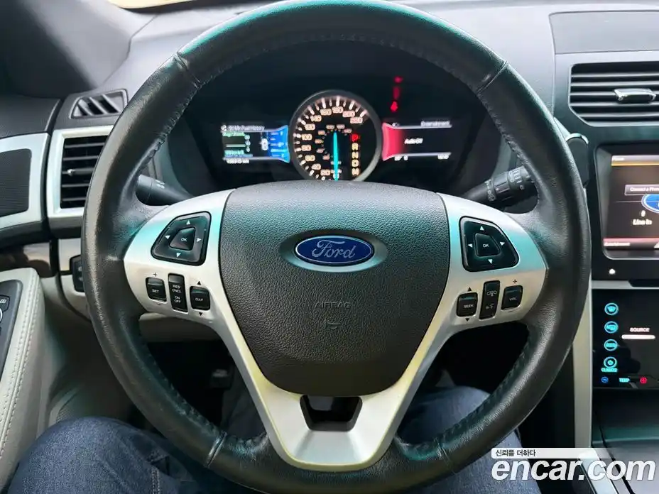 Ford Explorer 2015 3.5 Автомат в Москве № 282148, фото 16