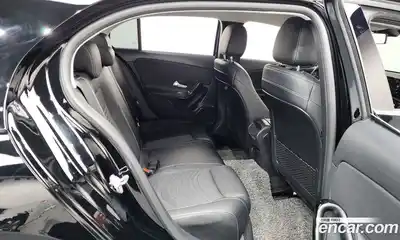 Mercedes-Benz A-Class 2019 2.0 Автомат в Москве № 288033, миниатюра 5