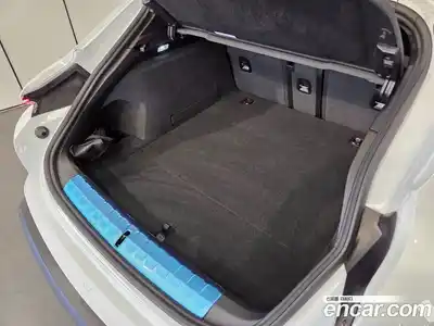 Porsche Taycan 2025 0.1 Автомат в Москве № 297134, миниатюра 12