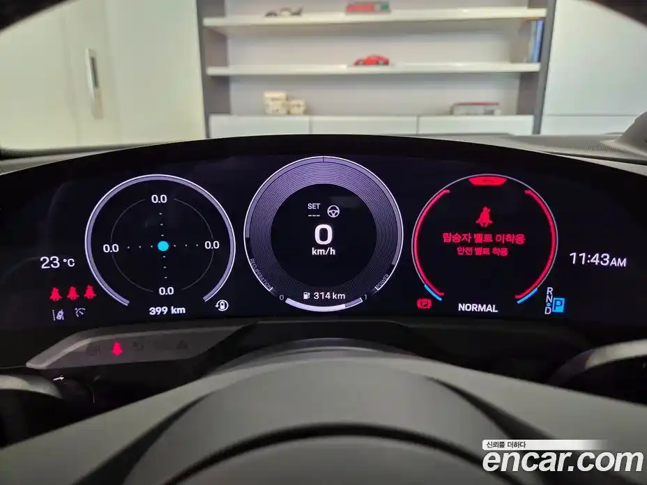 Porsche Taycan 2025 0.1 Автомат в Москве № 297134, фото 8