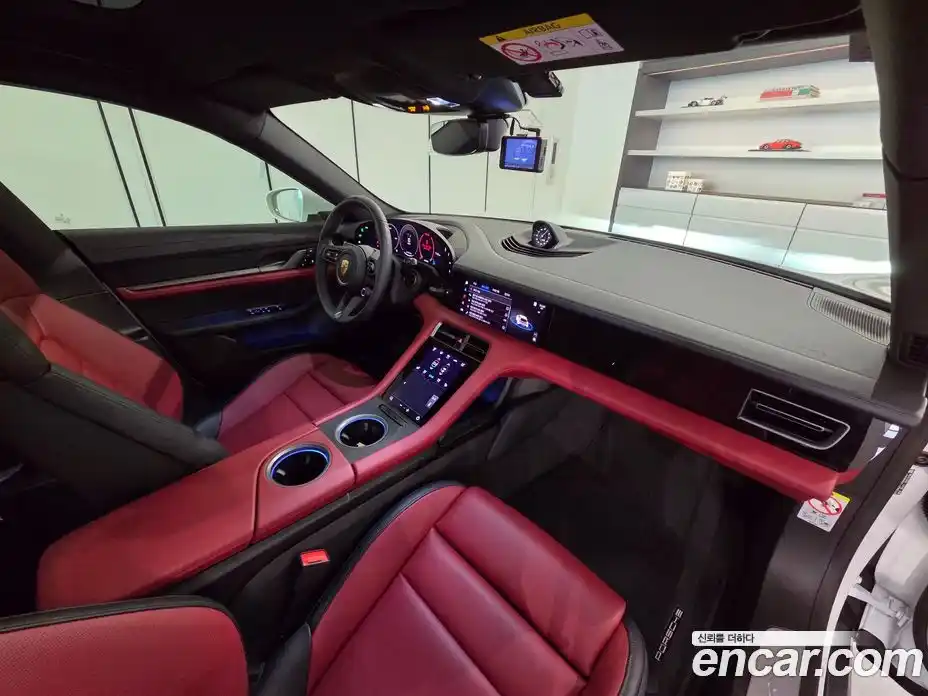 Porsche Taycan 2025 0.1 Автомат в Москве № 297134, фото 9