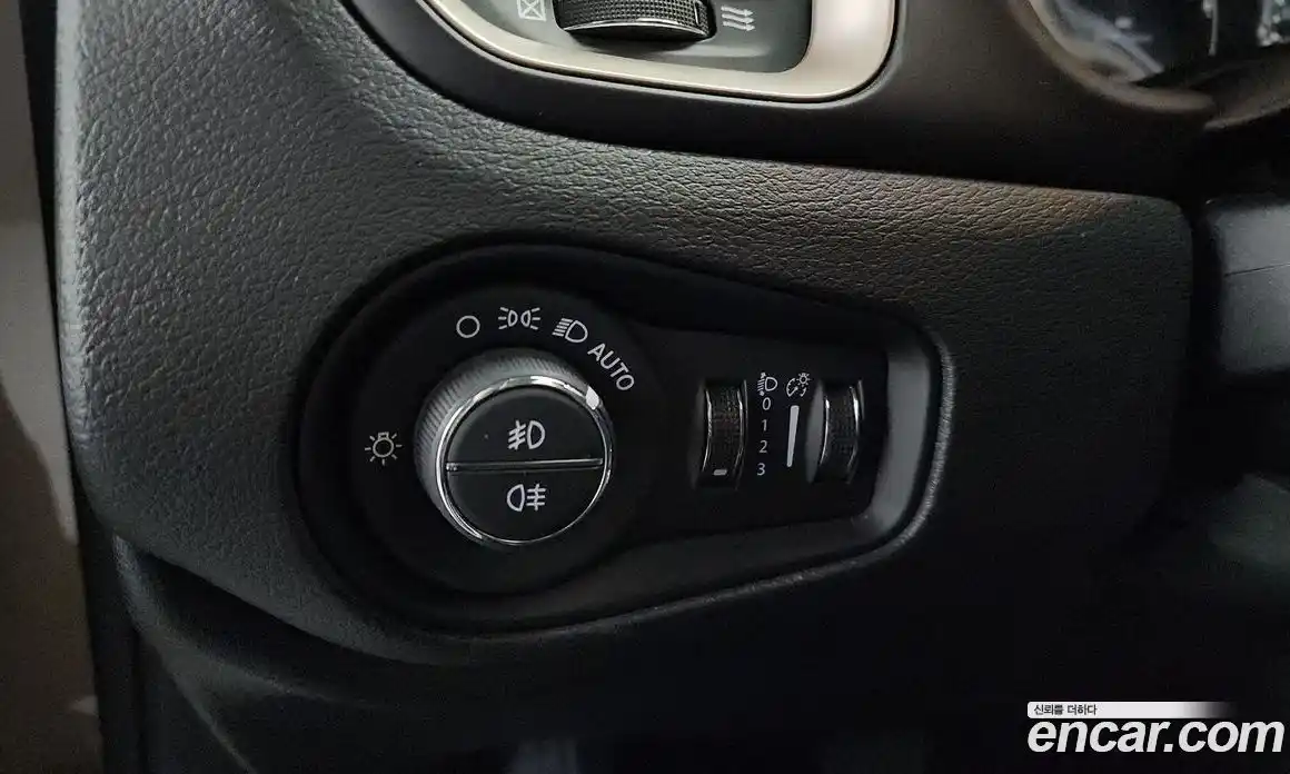 Jeep Renegade 2016 2.4 Автомат в Москве № 302251, фото 12