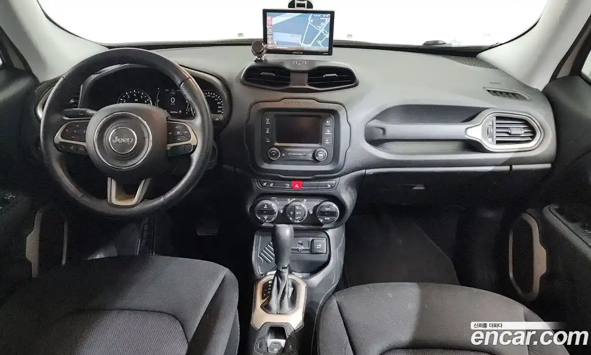 Jeep Renegade 2016 2.4 Автомат в Москве № 302251, фото 15