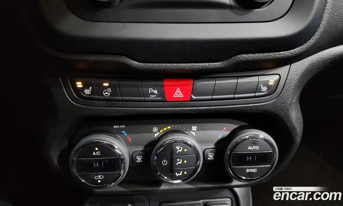 Jeep Renegade 2016 2.4 Автомат в Москве № 302251, фото 8