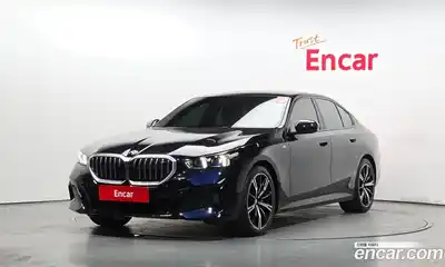 BMW 5-Series 2025 2.0 Автомат в Москве № 302420, миниатюра 2
