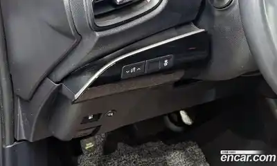 Toyota Prius 2017 1.8 Автомат в Москве № 302464, миниатюра 3