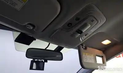 Toyota Prius 2017 1.8 Автомат в Москве № 302464, миниатюра 7