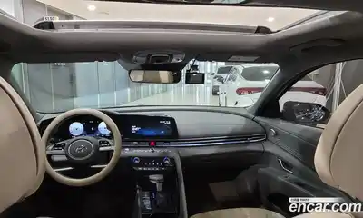 Hyundai Avante 2023 1.6 Автомат в Москве № 319264, миниатюра 7