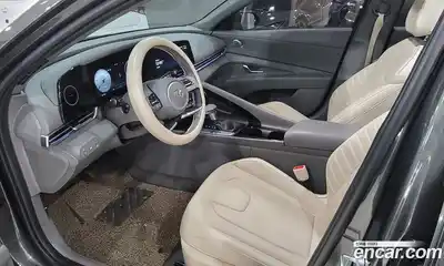 Hyundai Avante 2023 1.6 Автомат в Москве № 319264, миниатюра 10