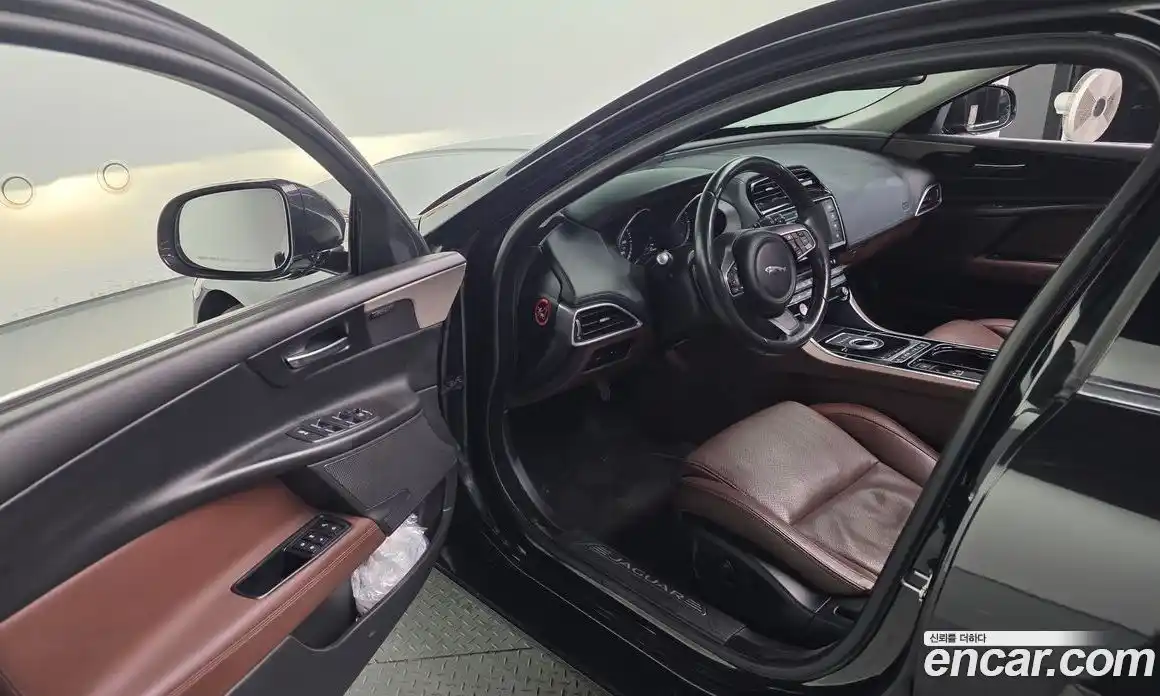 Jaguar XE 2016 2.0 Автомат в Москве № 320224, фото 5