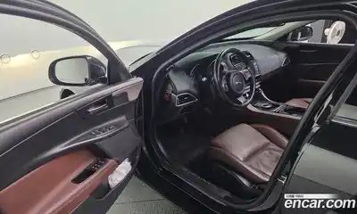 Jaguar XE 2016 2.0 Автомат в Москве № 320224, миниатюра 5