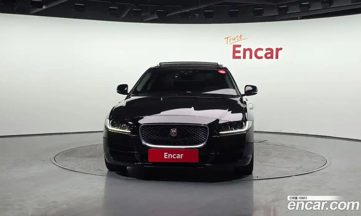 Jaguar XE 2016 2.0 Автомат в Москве № 320224, фото 10