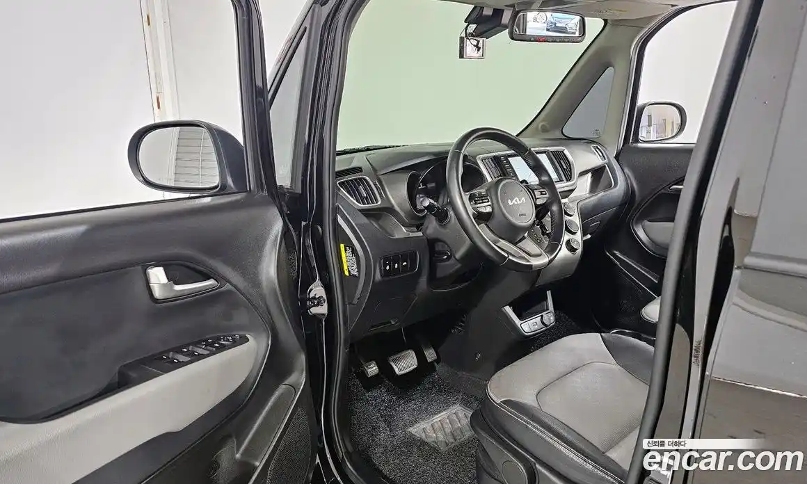 Kia Ray 2022 1.0 Автомат в Москве № 321084, фото 14