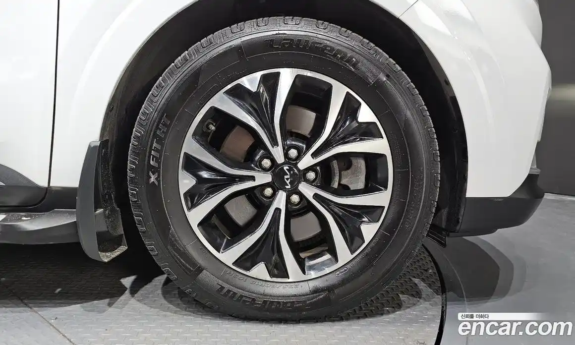 Kia Canival 2022 2.2 Автомат в Москве № 321649, фото 12