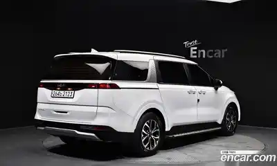 Kia Canival 2022 2.2 Автомат в Москве № 321649, миниатюра 3