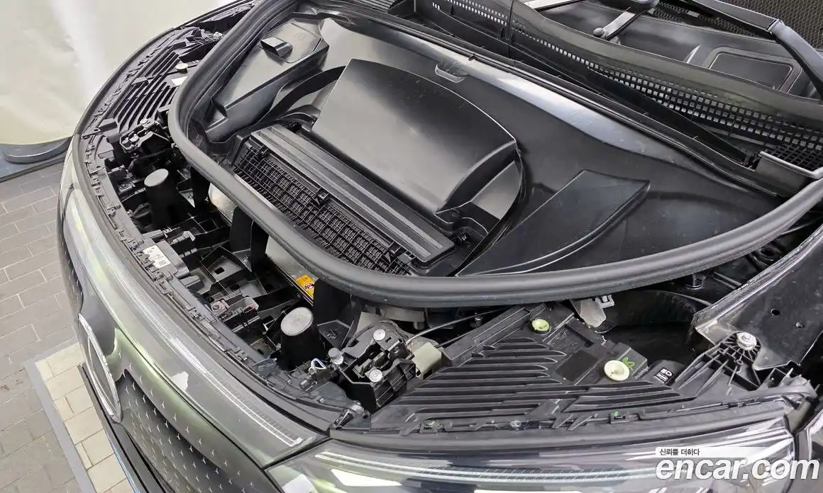 Mercedes-Benz EQE 2023 0.3 Автомат в Москве № 321830, фото 16