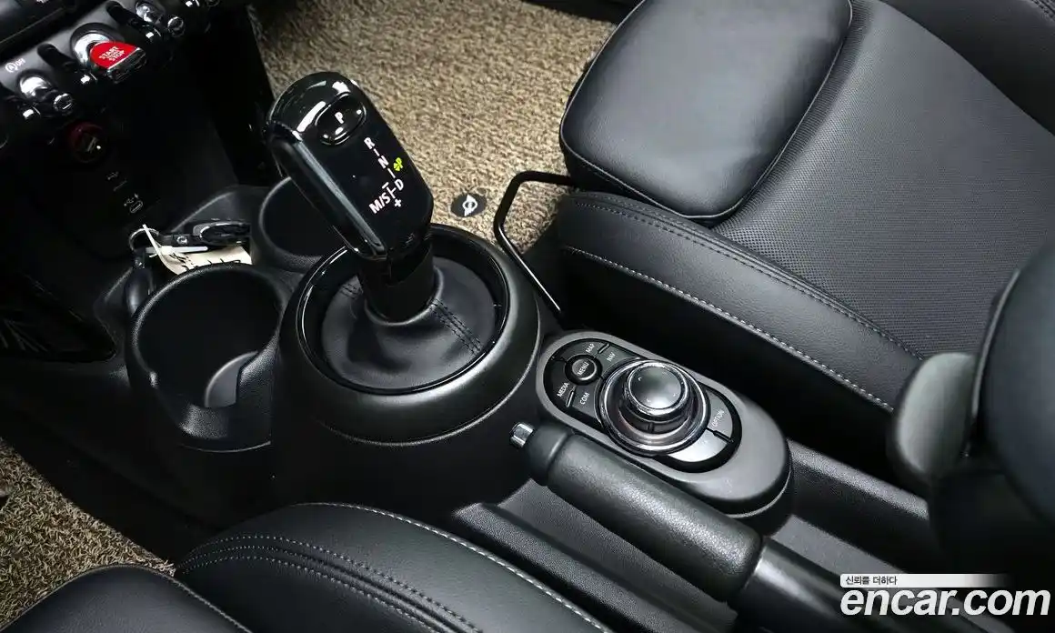 Mini Cooper 2022 1.5 Автомат в Москве № 329226, фото 15