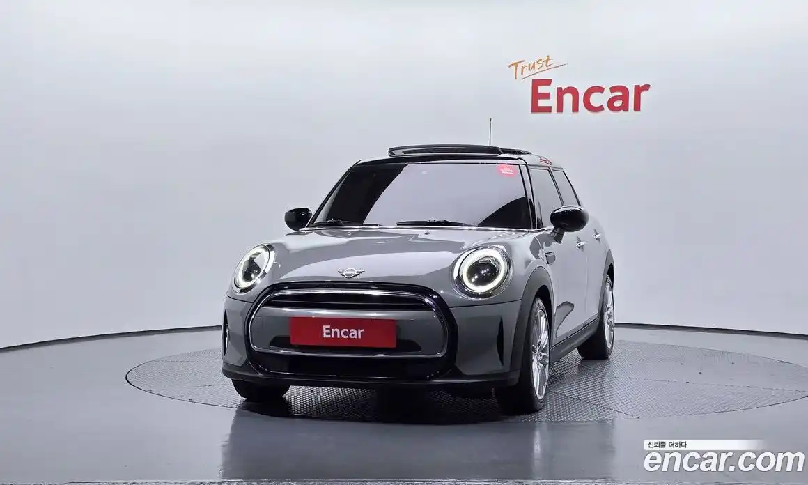 Mini Cooper 2022 1.5 Автомат в Москве № 329226, фото 17