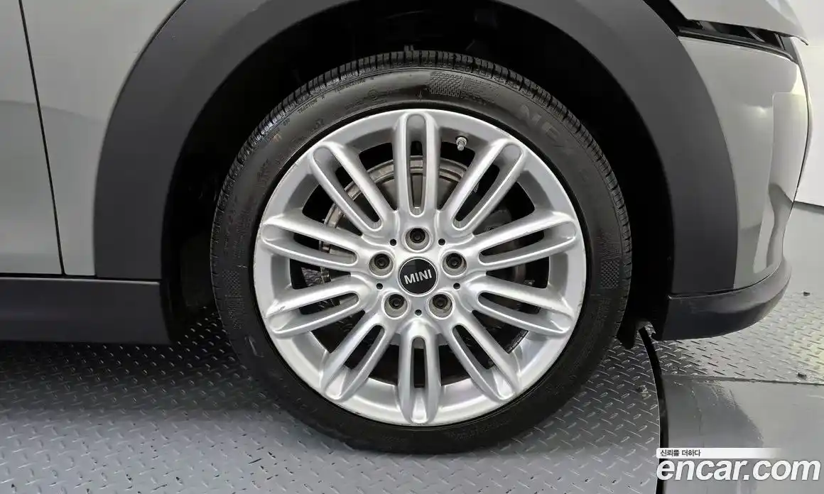 Mini Cooper 2022 1.5 Автомат в Москве № 329226, фото 18