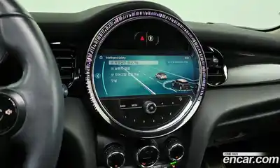 Mini Cooper 2022 1.5 Автомат в Москве № 329226, миниатюра 2