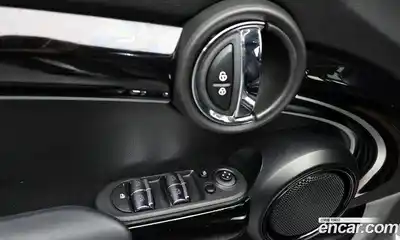 Mini Cooper 2022 1.5 Автомат в Москве № 329226, миниатюра 6