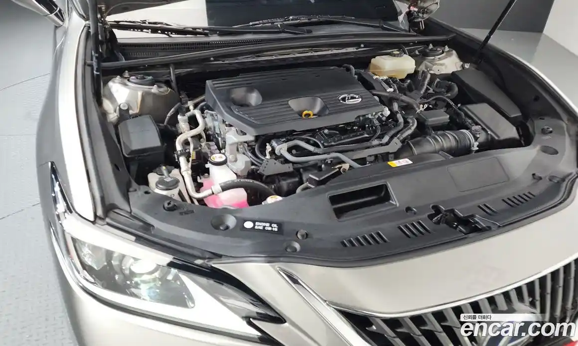 Lexus ES 2022 2.5 Автомат в Москве № 329577, фото 14