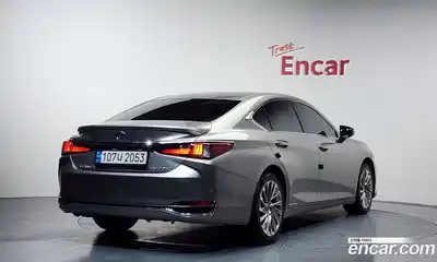 Lexus ES 2022 2.5 Автомат в Москве № 329577, миниатюра 8