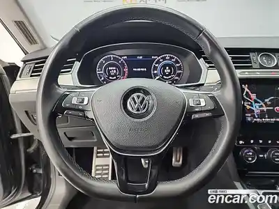 Volkswagen Arteon 2019 2.0 Автомат в Москве № 334566, миниатюра 9