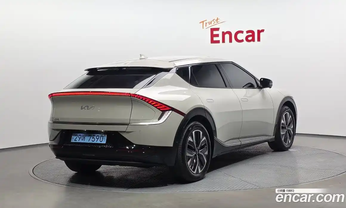 Kia EV6 2023 0.1 Автомат в Москве № 338780, фото 15