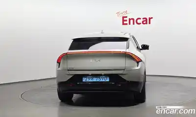 Kia EV6 2023 0.1 Автомат в Москве № 338780, миниатюра 7