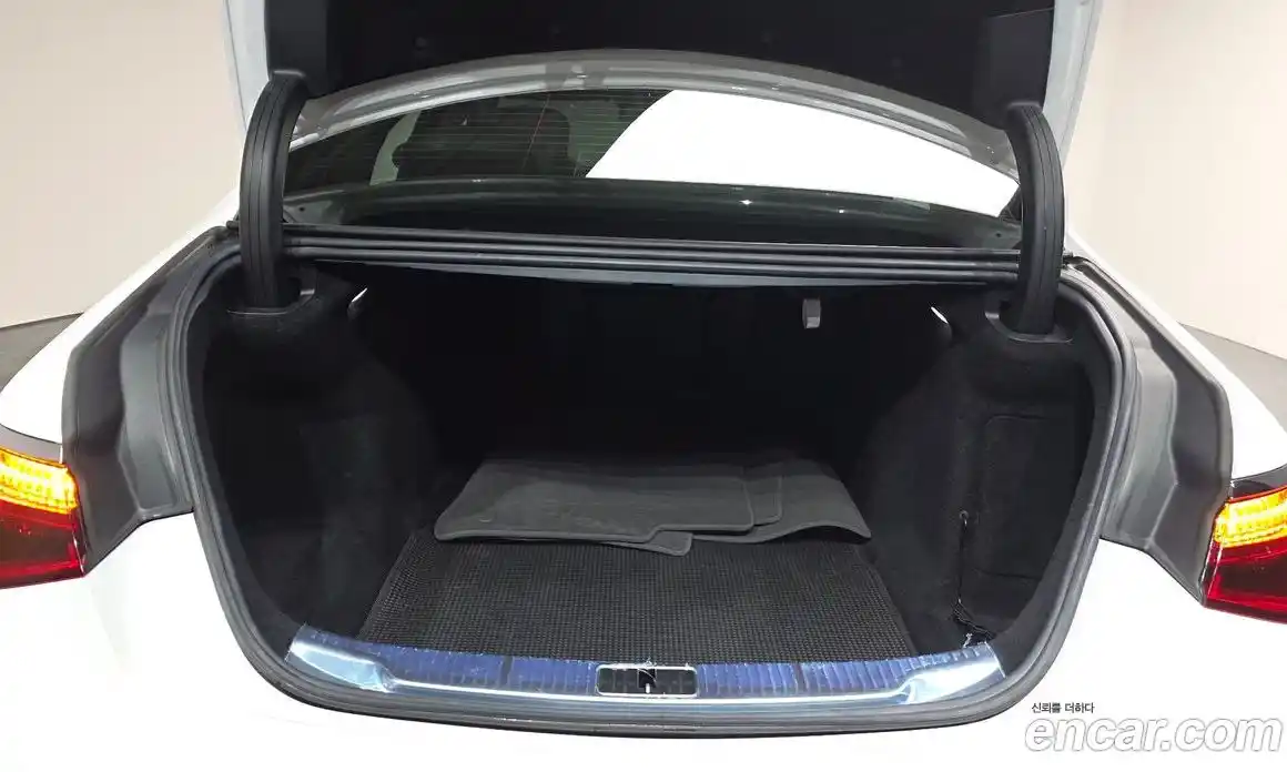 Mercedes-Benz S-Class 2024 3.0 Автомат в Москве № 338932, фото 17