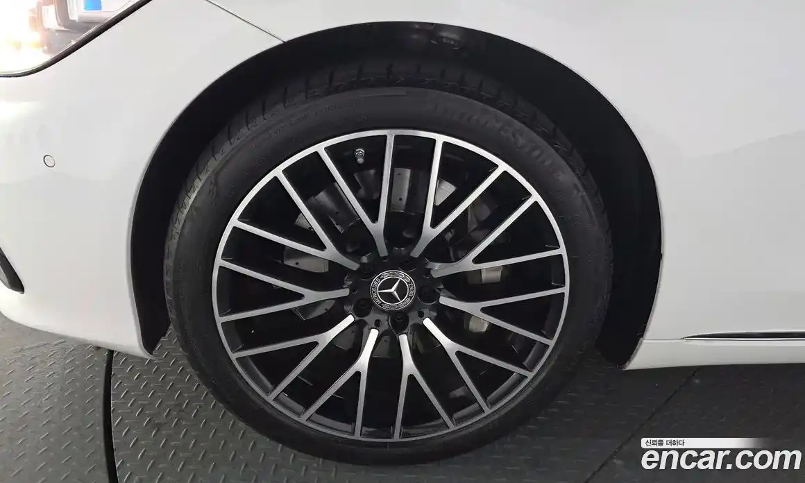 Mercedes-Benz S-Class 2024 3.0 Автомат в Москве № 338932, фото 9