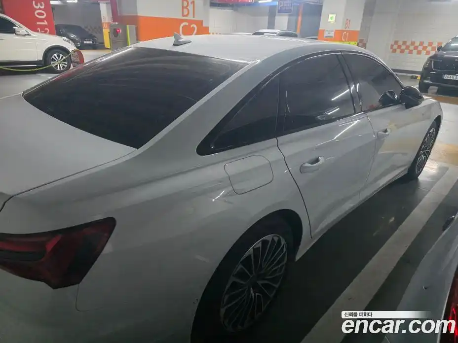 Audi A6 2025 2.0 Автомат в Москве № 343877, фото 13