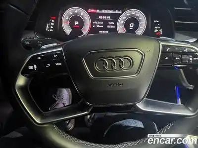 Audi A6 2025 2.0 Автомат в Москве № 343877, миниатюра 2