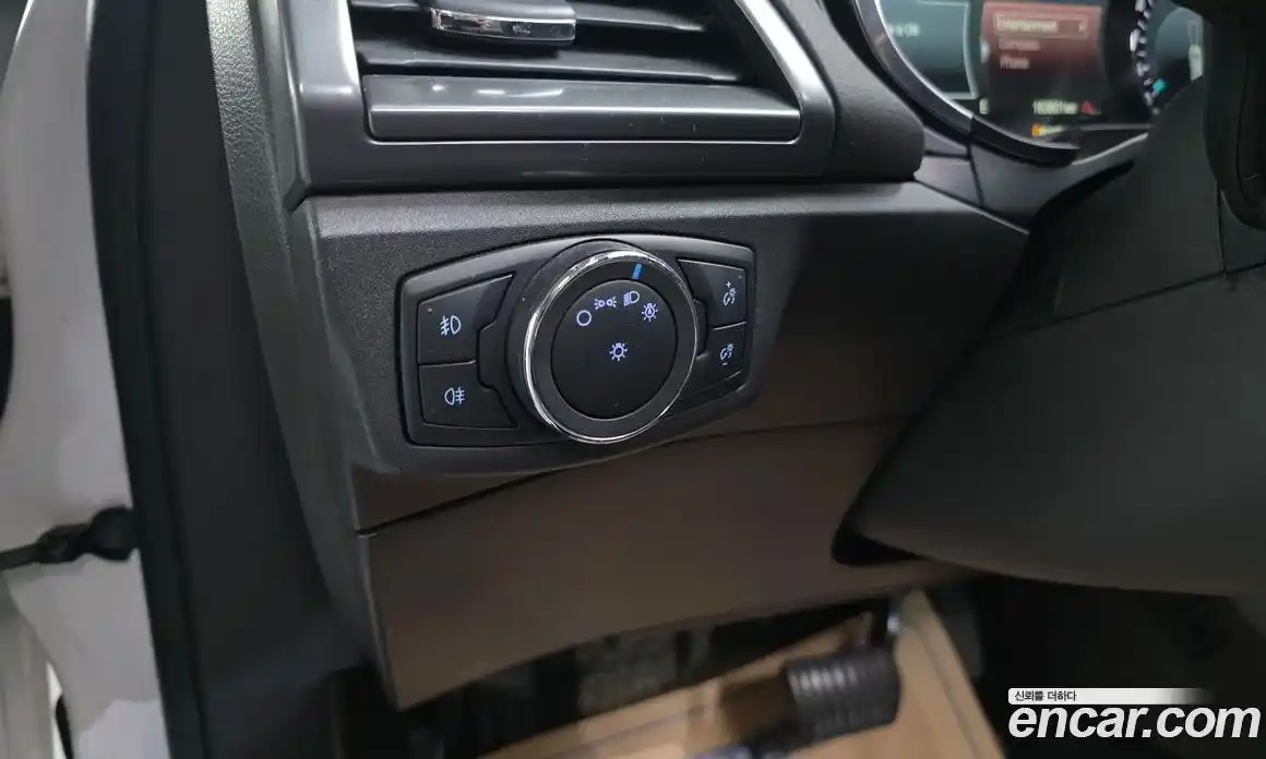 Ford Mondeo 2015 2.0 Автомат в Москве № 363115, фото 19