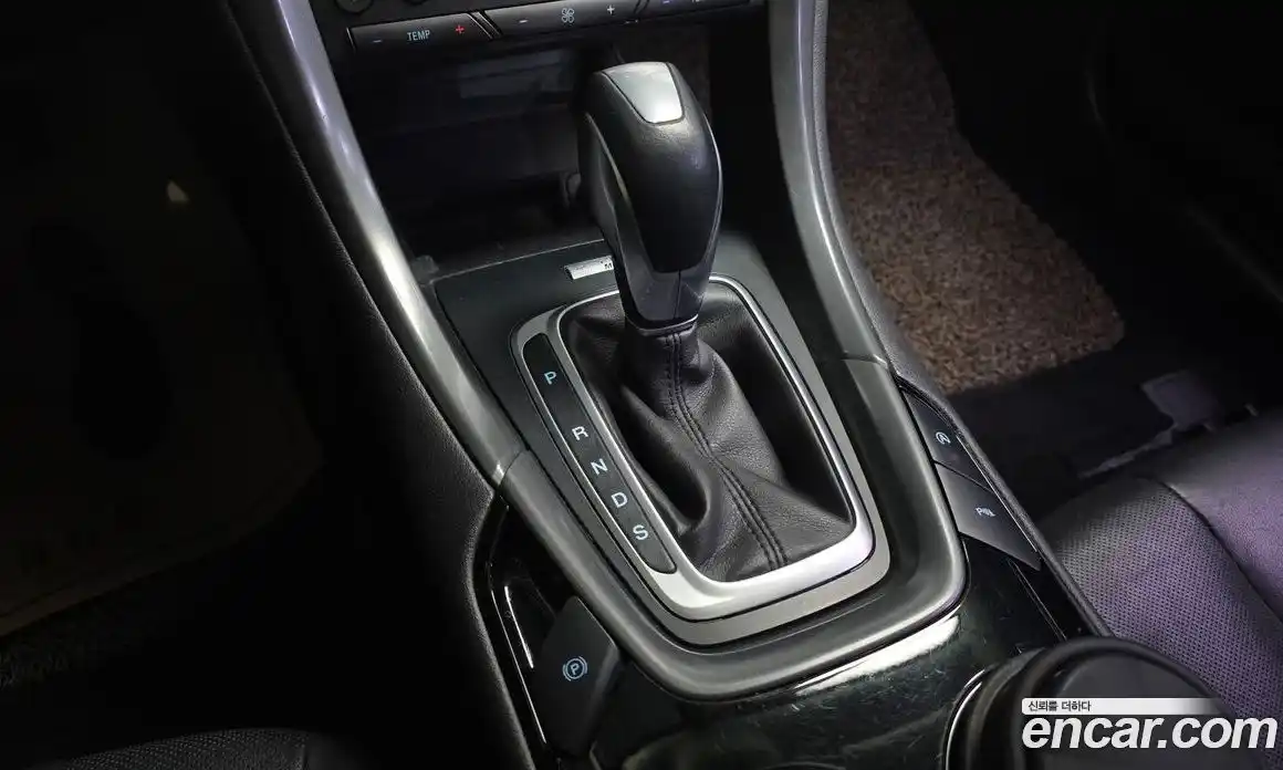 Ford Mondeo 2015 2.0 Автомат в Москве № 363115, фото 9