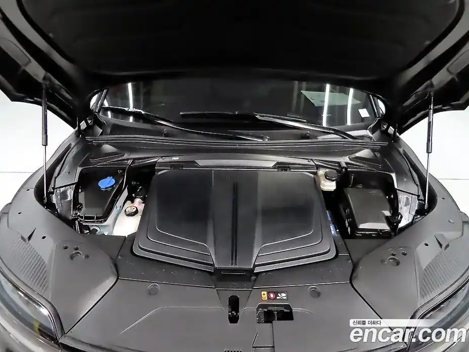 Genesis GV60 2022 0.1 Автомат в Москве № 365358, фото 19