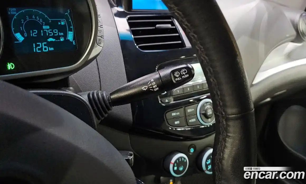 Chevrolet Spark 2014 1.0 Автомат в Москве № 36865, фото 16