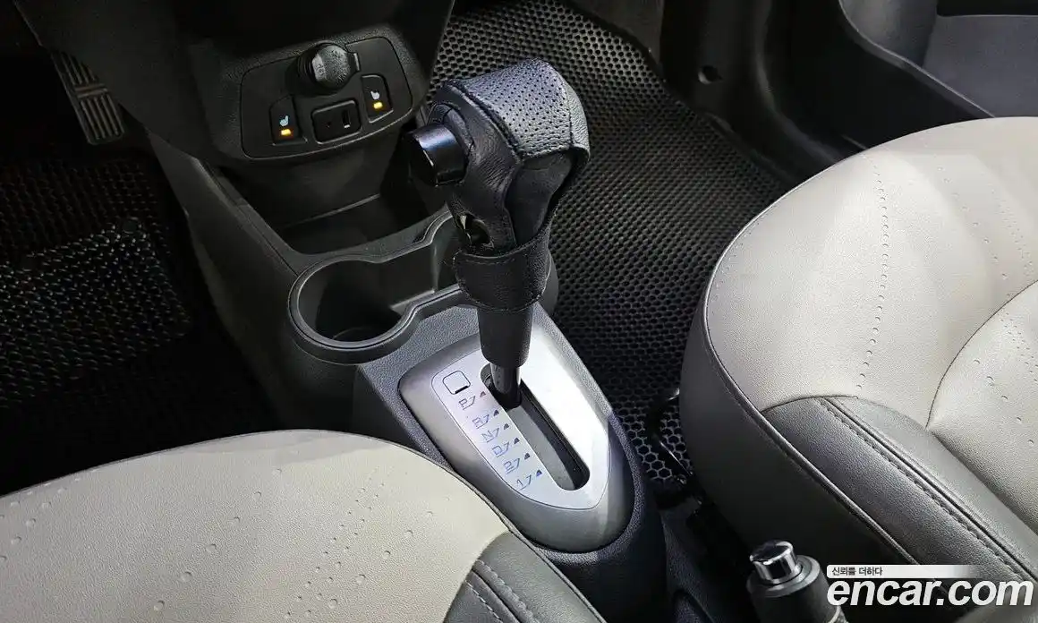 Chevrolet Spark 2014 1.0 Автомат в Москве № 36865, фото 9